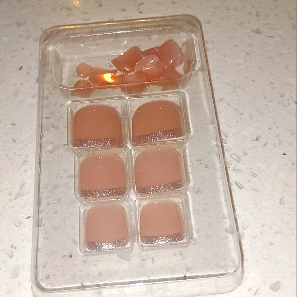 24pc Shimmery Blush/pink French Tip Toe Nail Kit